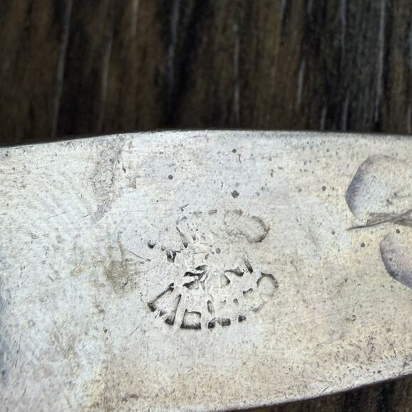 Vintage Mexico Alpaca White Abalone Inlay Hinged Bangle Bracelet Butterfly - Picture 5 of 5